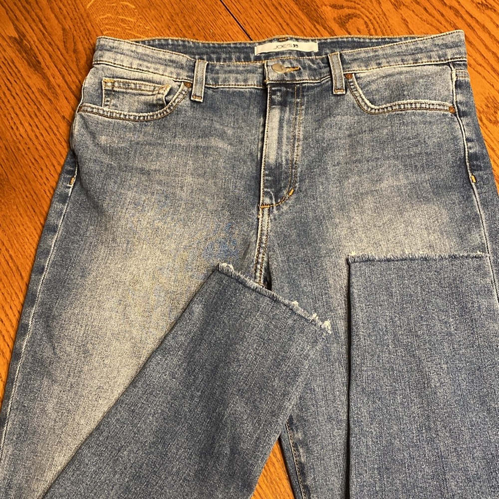 Joe’s Jeans High Rise Skinny Ankle Frayed 31